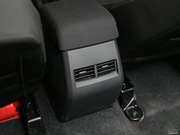 2014款 2.4L 手動四驅(qū)穿越版 2014款 2.4L 手動四驅(qū)穿越版