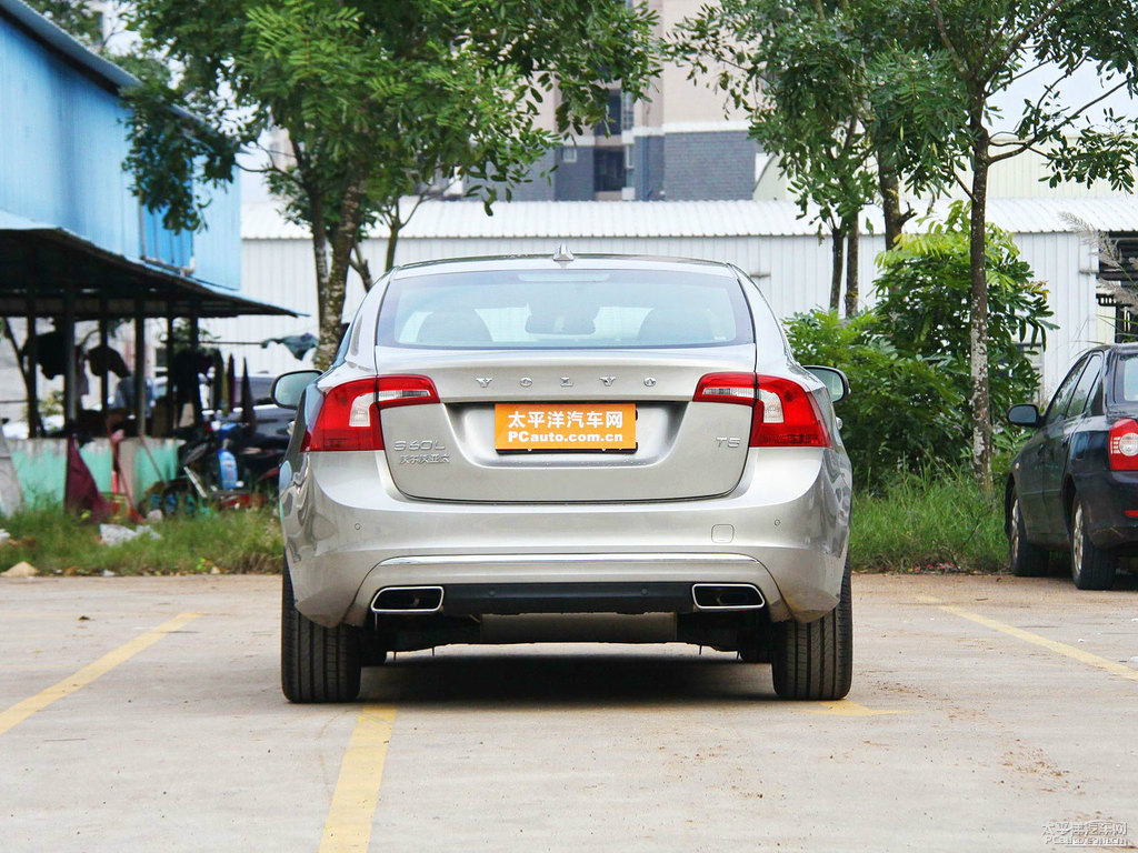 海貝灰沃爾沃S60整車外觀外觀圖片
