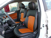 2013款 2.0T 手動 兩驅(qū)尊享版 2013款 2.0T 手動 兩驅(qū)尊享版