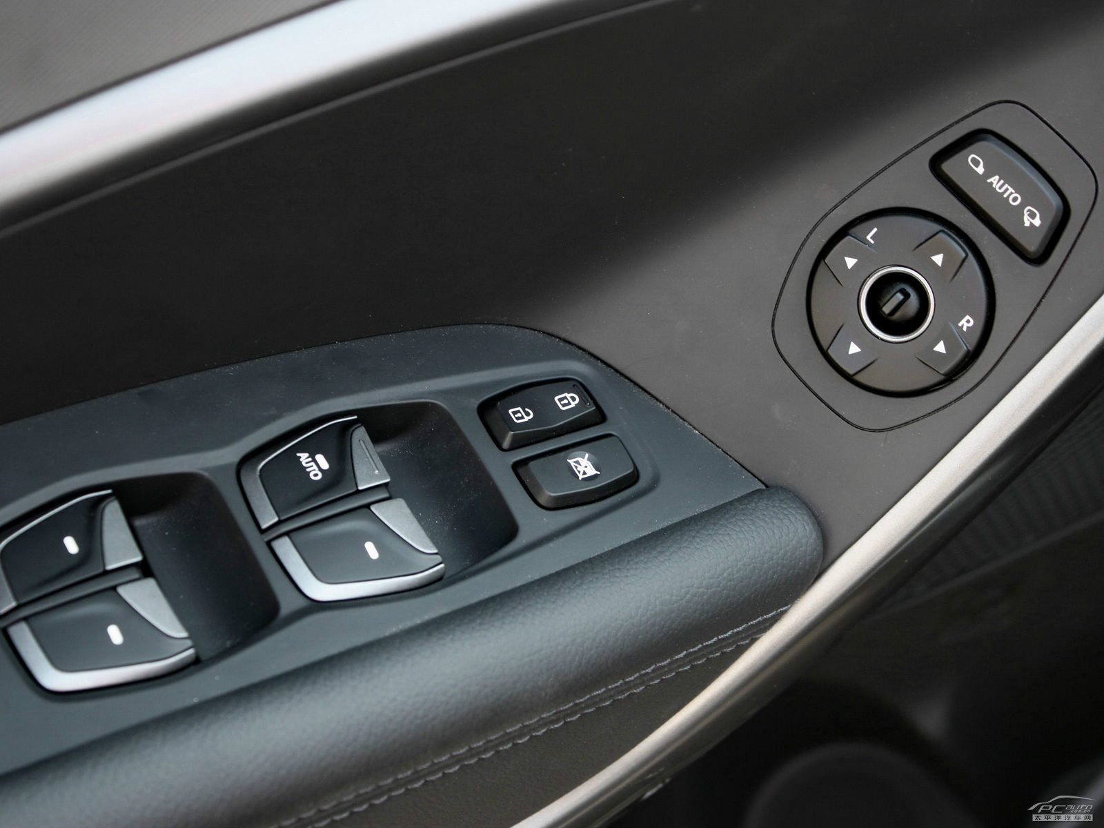 勝達(dá)(進(jìn)口)內(nèi)飾高清大圖