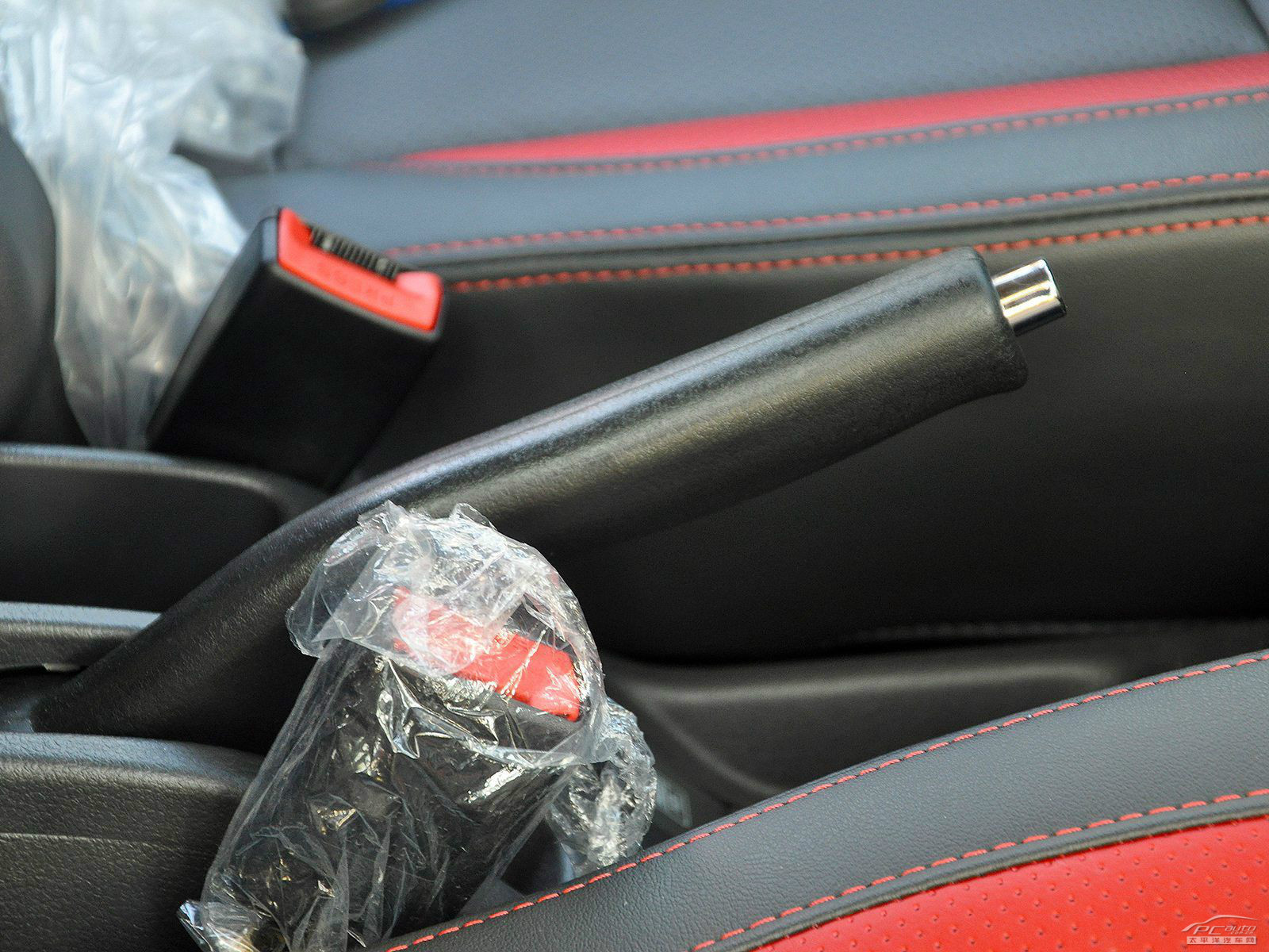 利亞納A6內(nèi)飾高清大圖