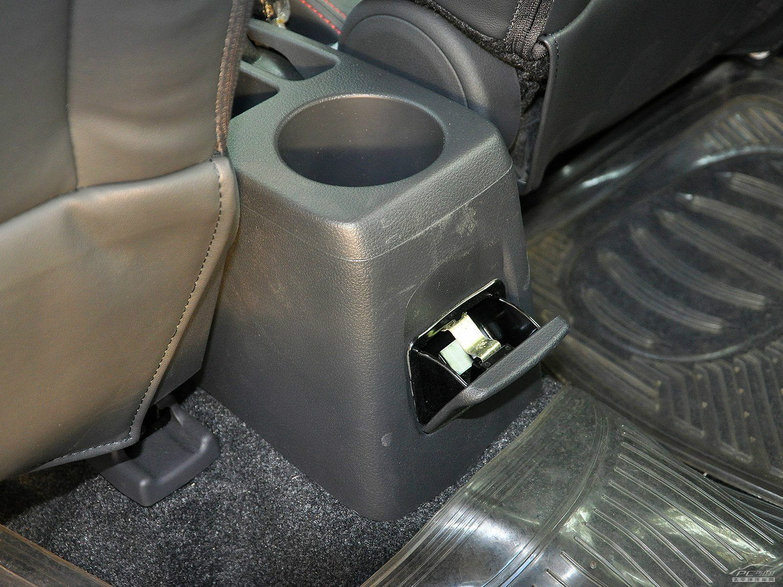 利亞納A6空間高清大圖