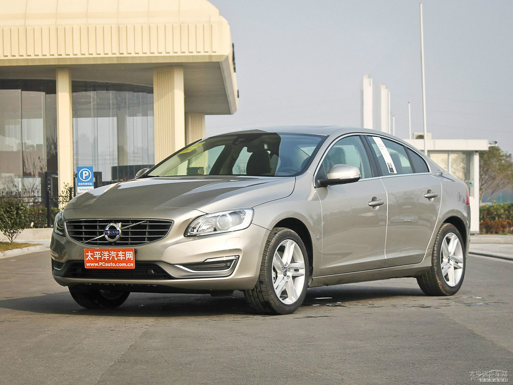 海貝灰沃爾沃S60整車外觀外觀圖片