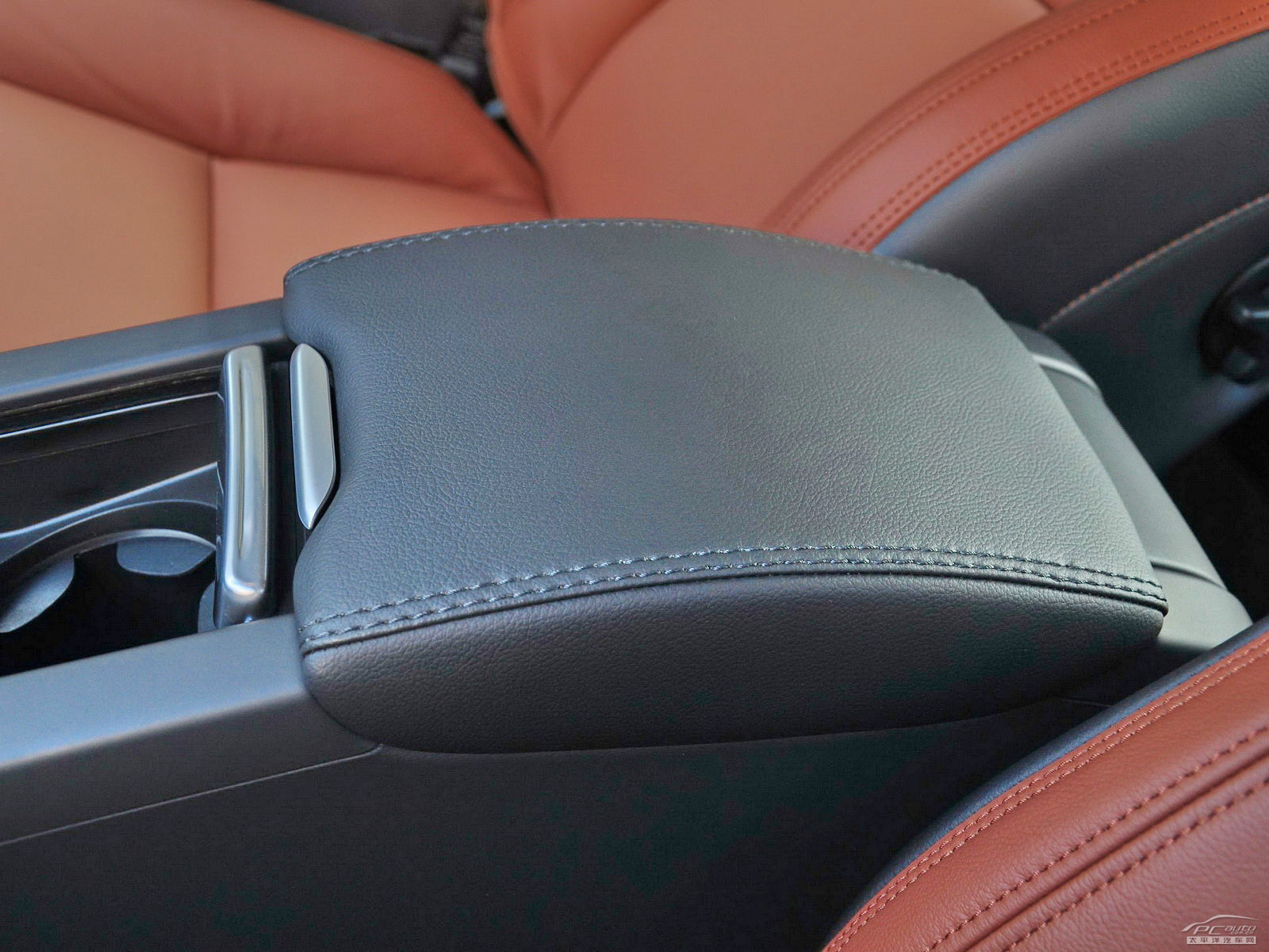 沃爾沃S60內(nèi)飾高清大圖