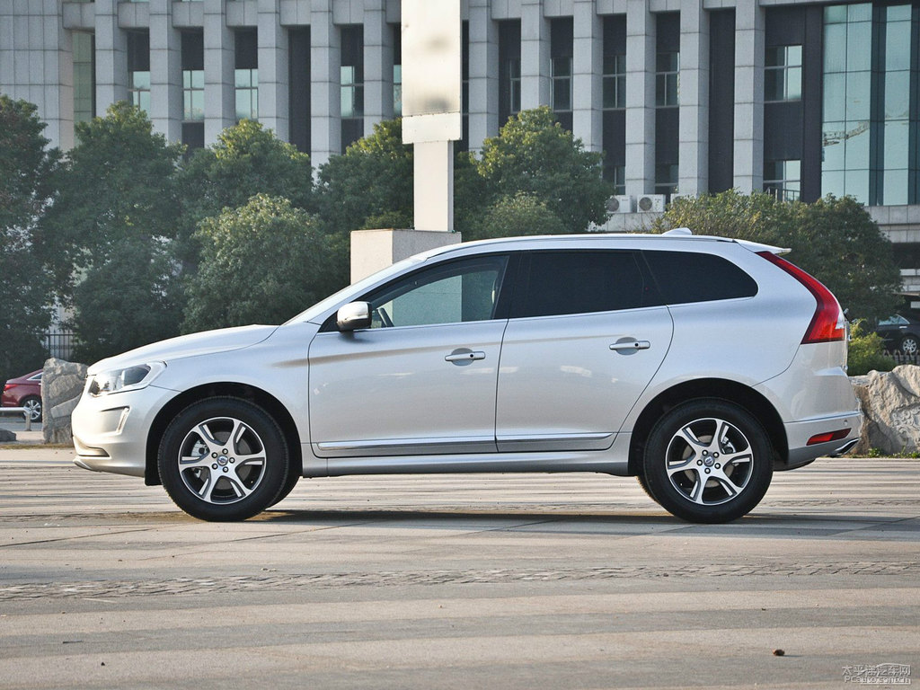 y֠XC60(M)܇^^DƬ