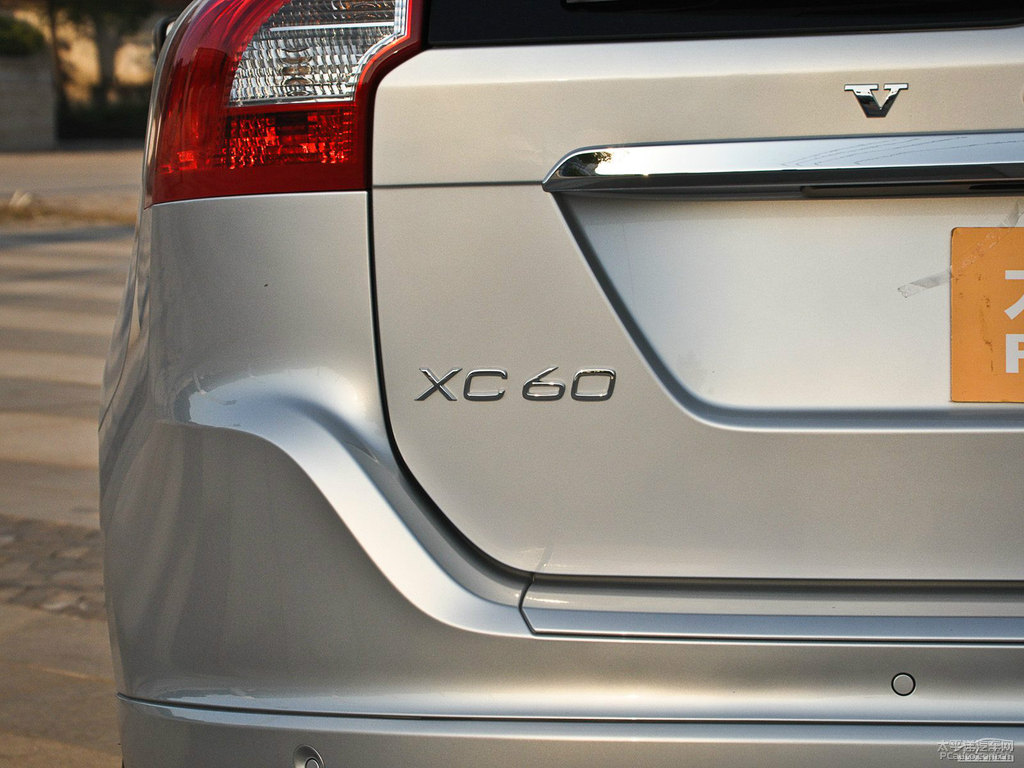 y֠XC60(M)܇β^DƬ