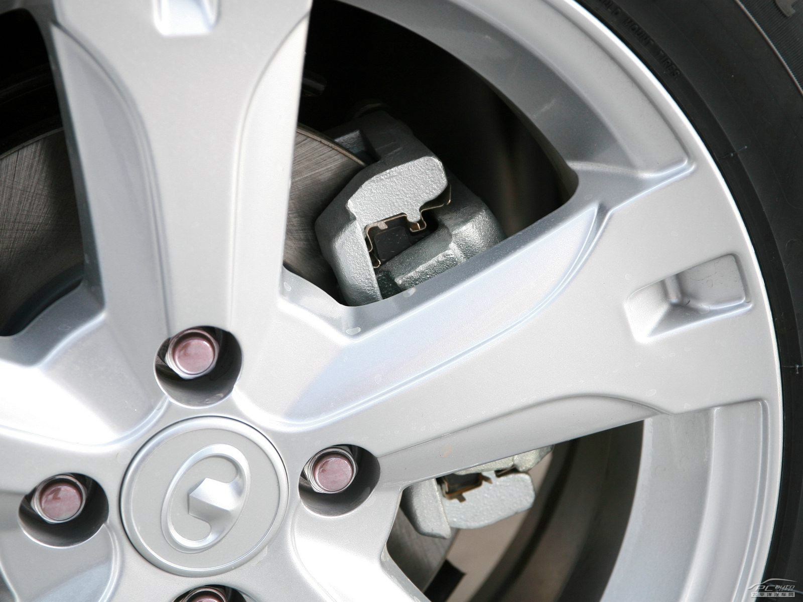 長城M2細(xì)節(jié)高清大圖