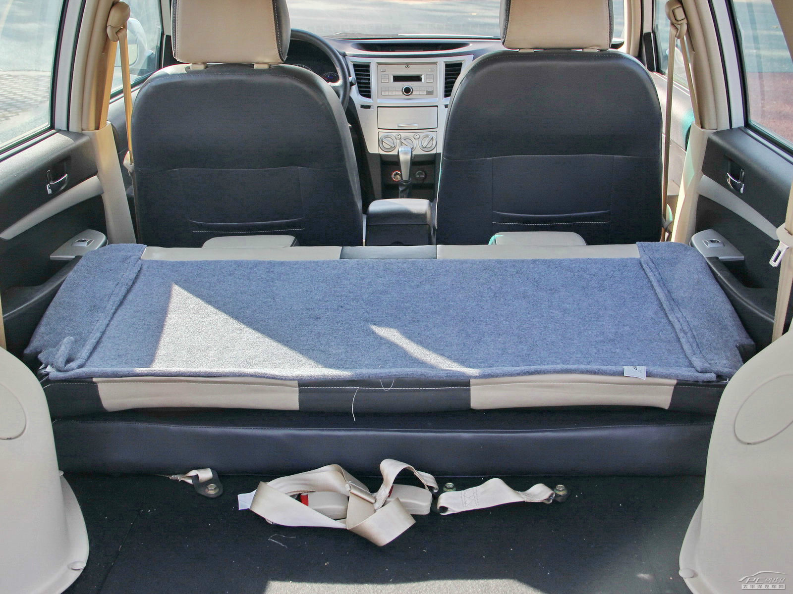 野馬F12空間高清大圖