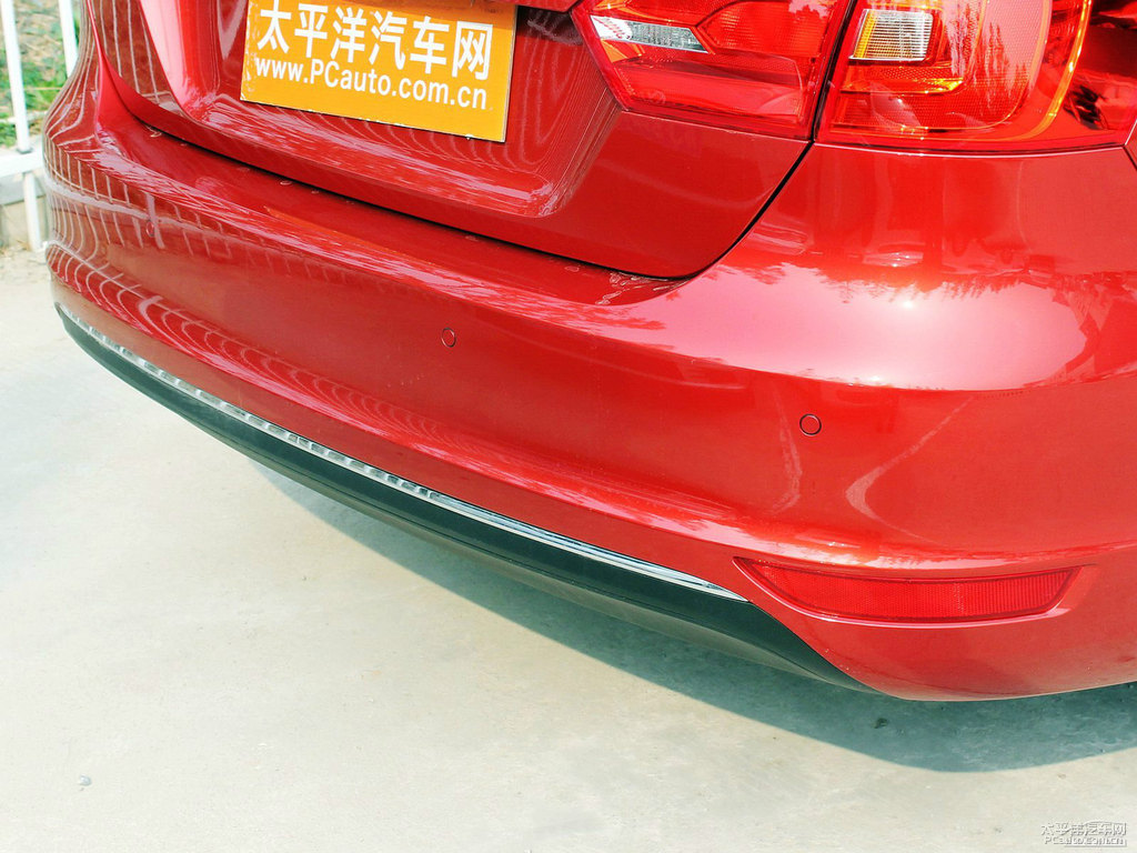 瑪雅紅速騰車尾外觀圖片