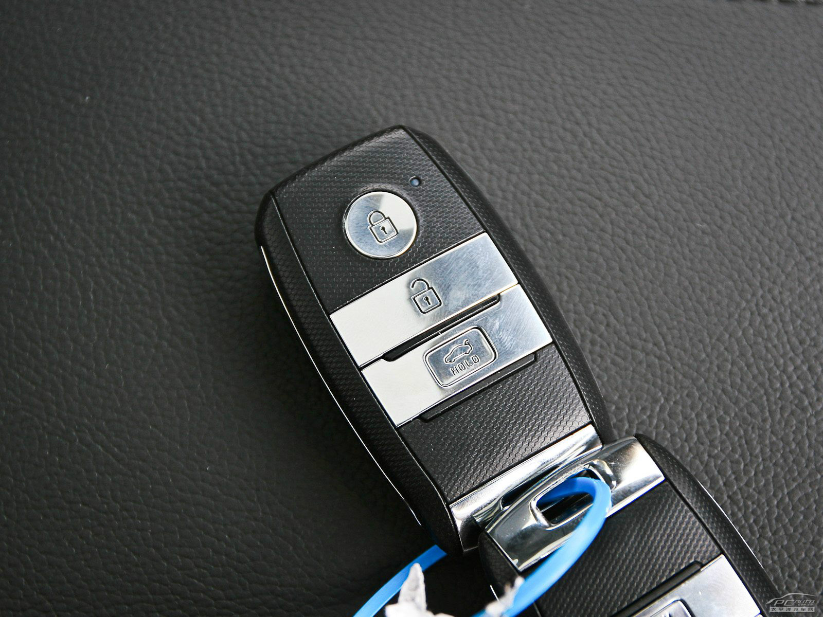 起亞K5凱酷細節(jié)高清大圖