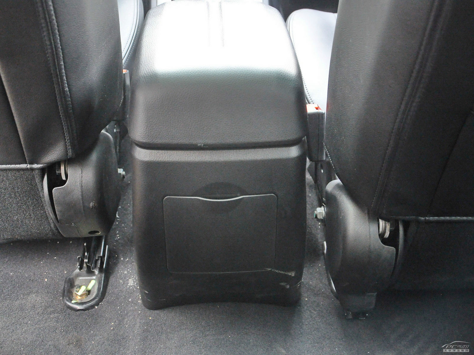 奧軒GX5內(nèi)飾高清大圖