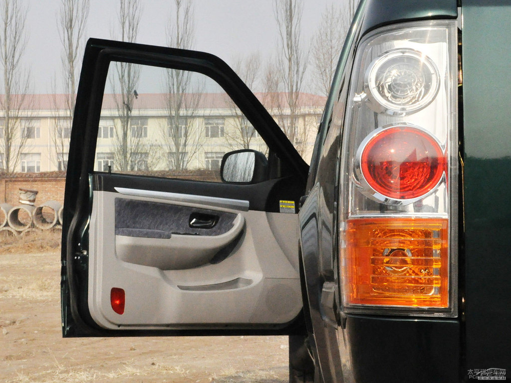 Gؔ(ci)\(yn)300܇(ni)DƬ