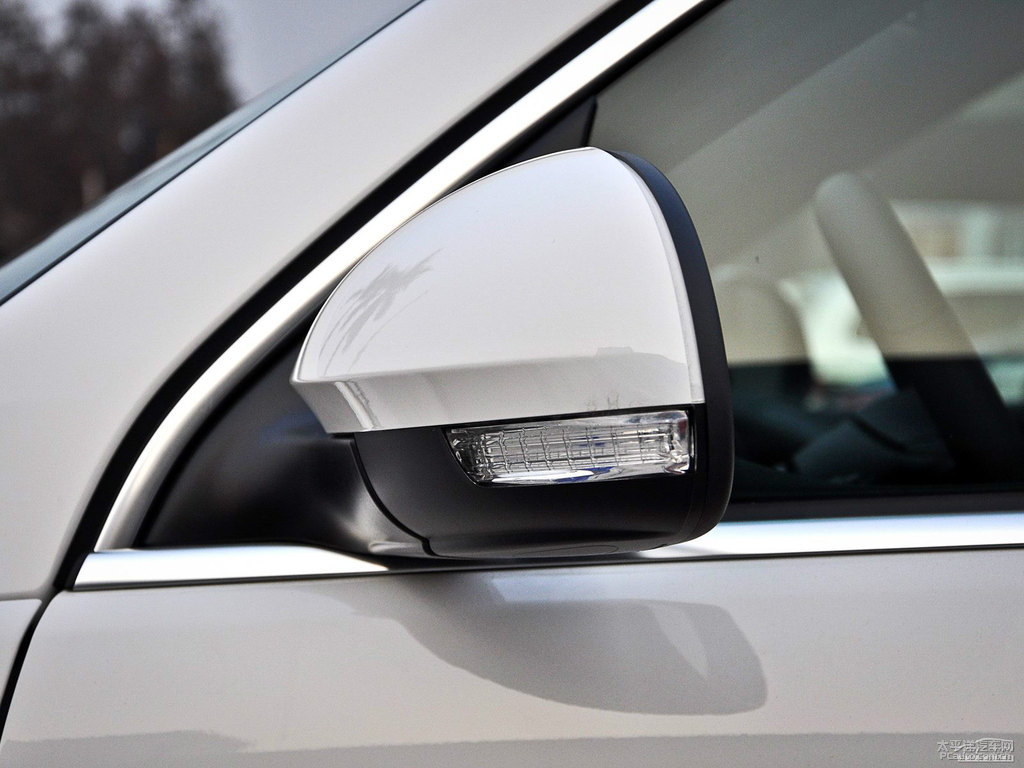 ɫTiguan܇^DƬ