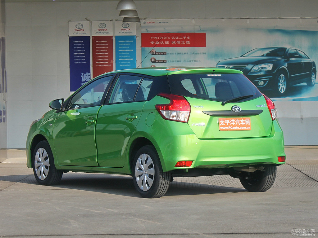 炫彩綠YARiS L 致炫整車外觀外觀圖片