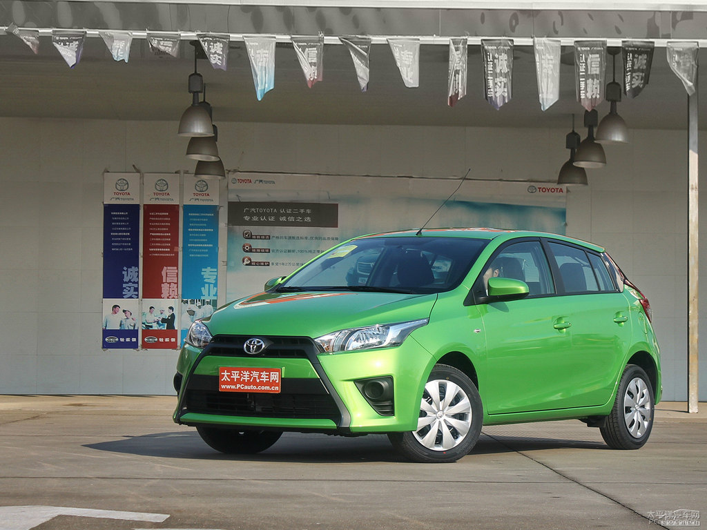 炫彩綠YARiS L 致炫整車外觀外觀圖片