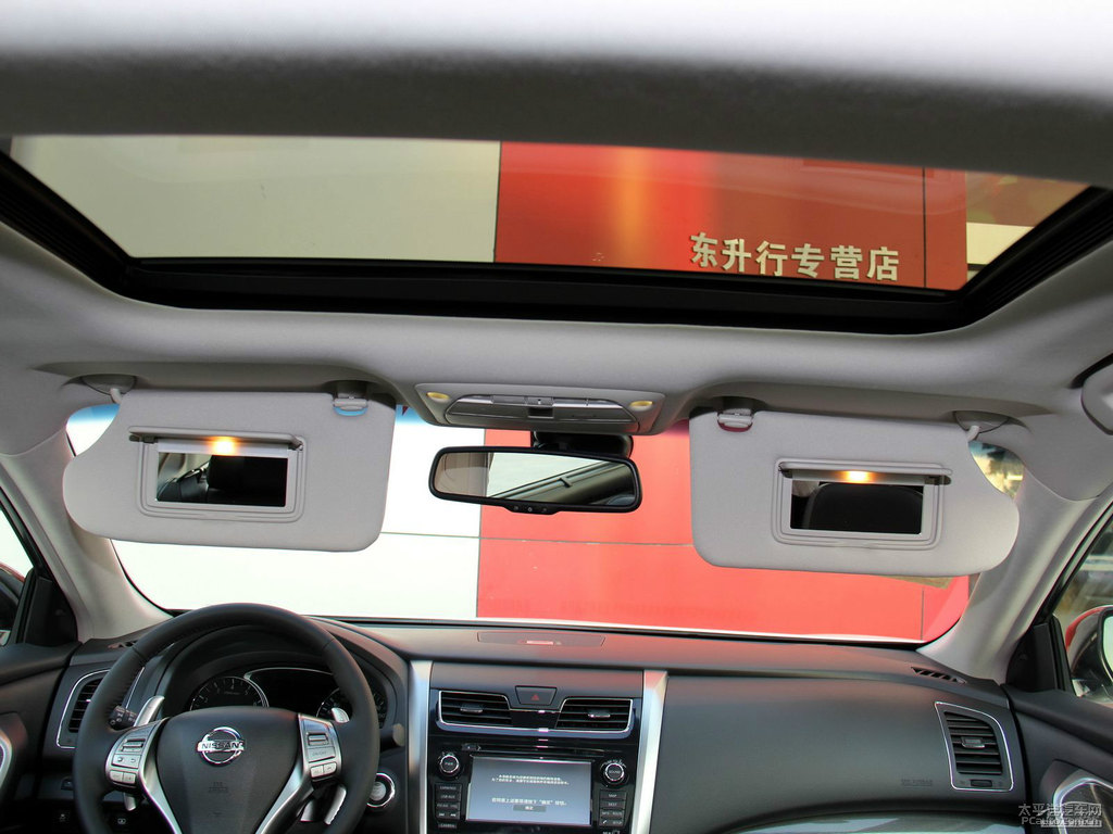 珠光白天籟車廂內(nèi)飾圖片
