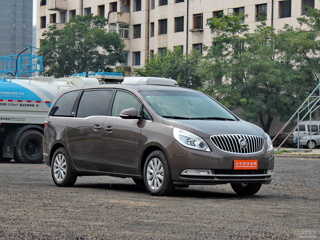 琥珀金別克GL8整車外觀外觀圖片