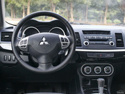 2012款 2.0L CVT Classic黑白版 2012款 2.0L CVT Classic黑白版