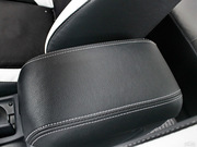 2012款 2.0L CVT Classic黑白版 2012款 2.0L CVT Classic黑白版