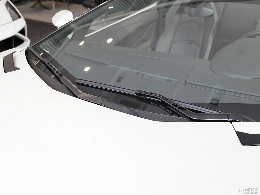 啞光漆白色Aventador車身外觀圖片