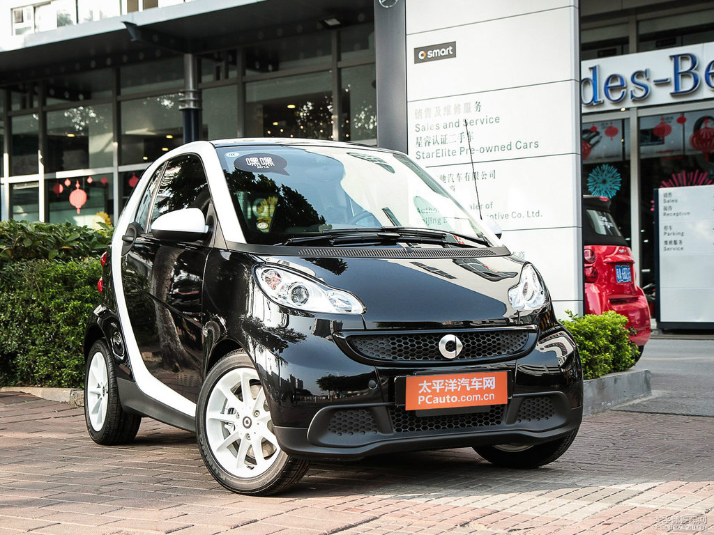 ɫsmart fortwo܇^^DƬ