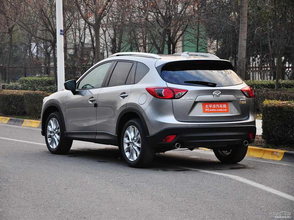 格調(diào)灰馬自達CX-5整車外觀外觀圖片