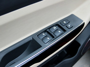 2013款 1.5L MT 豪華型 國(guó)IV 2013款 1.5L MT 豪華型 國(guó)IV