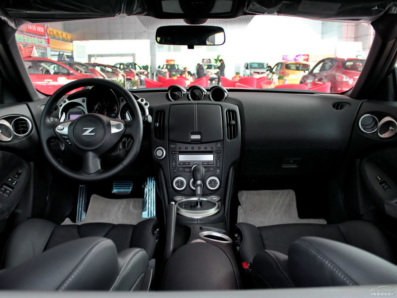 日產(chǎn)370Z內(nèi)飾高清大圖