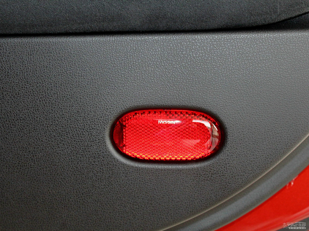 tծa(chn)370Z܇(ni)DƬ