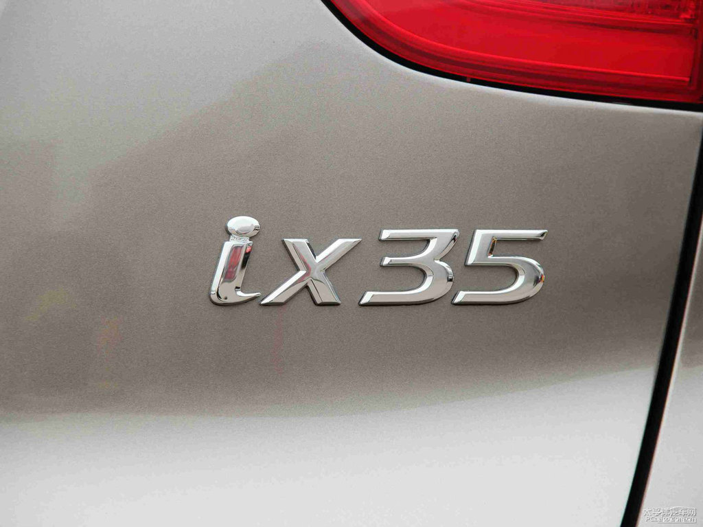 閃銅北京現(xiàn)代ix35車身外觀圖片