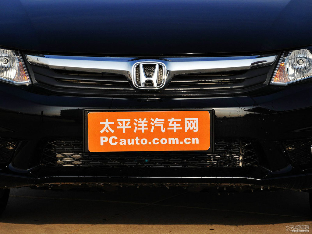 彩晶黑思域車頭外觀圖片