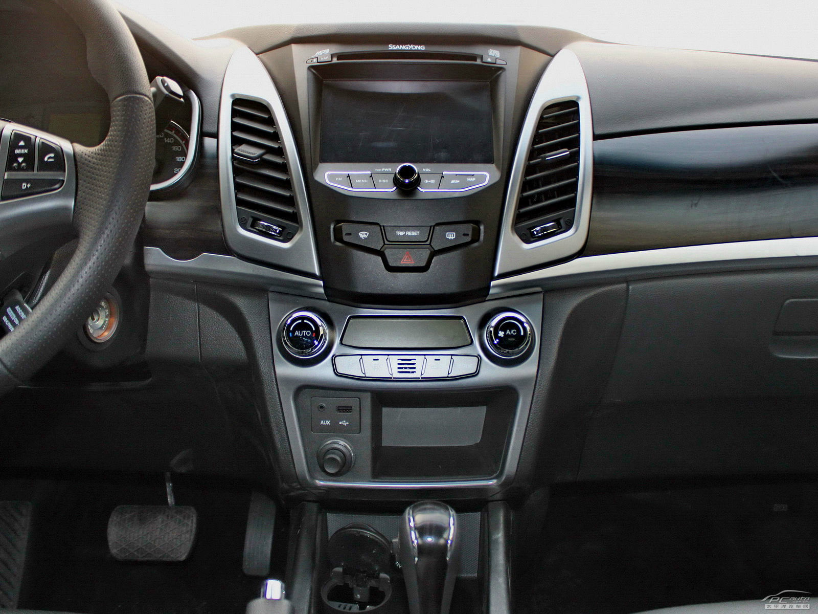 柯蘭多Korando內(nèi)飾高清大圖