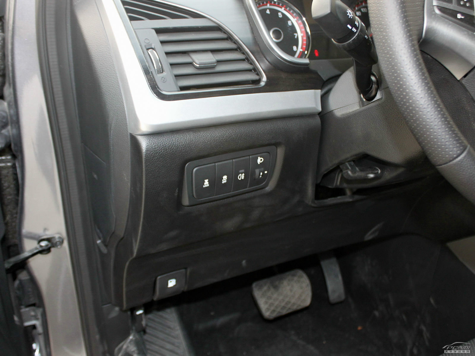 柯蘭多Korando內(nèi)飾高清大圖