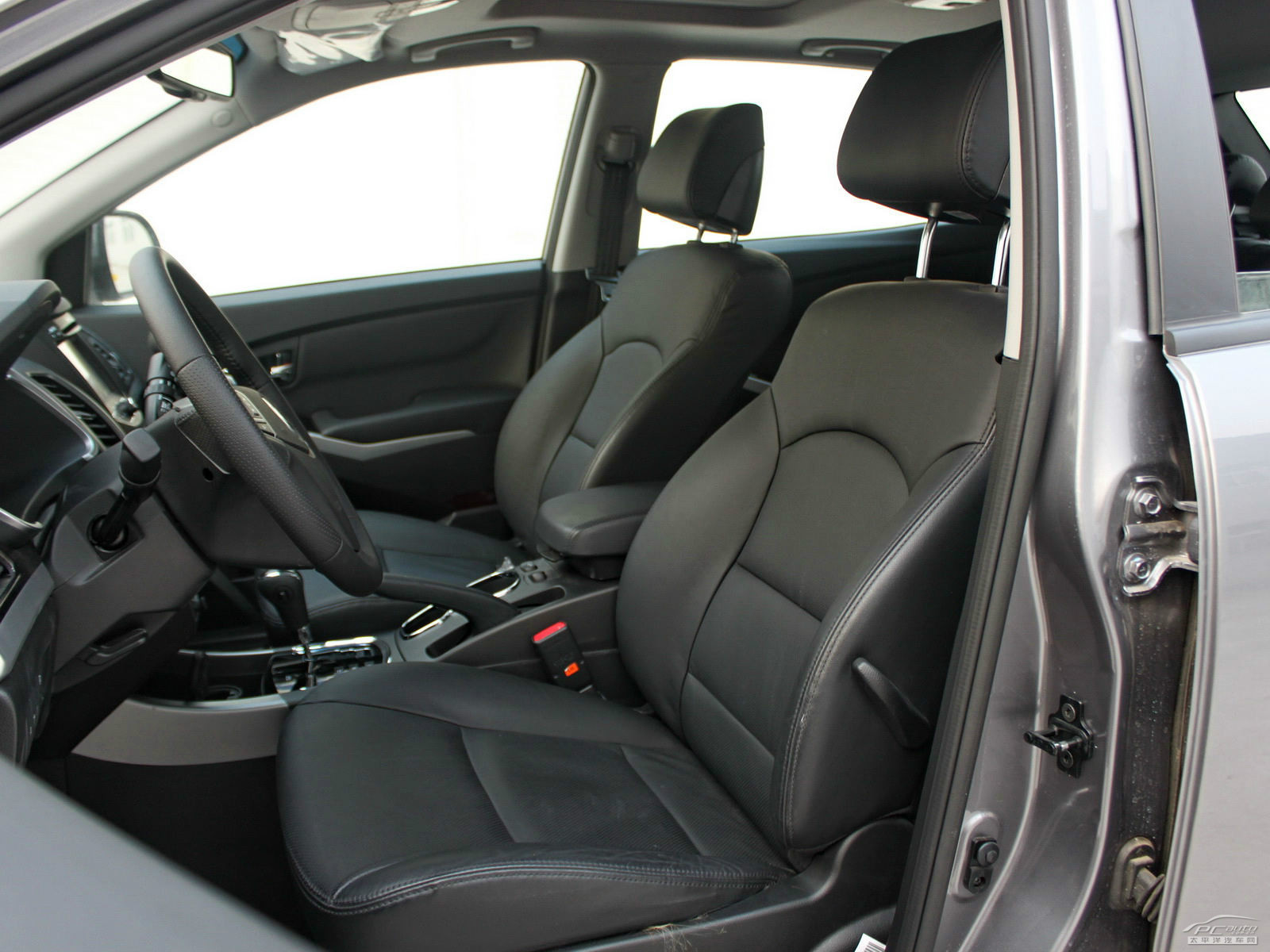 柯蘭多Korando內(nèi)飾高清大圖