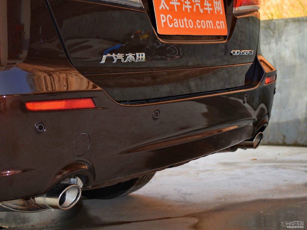 琥珀金奧德賽車尾外觀圖片