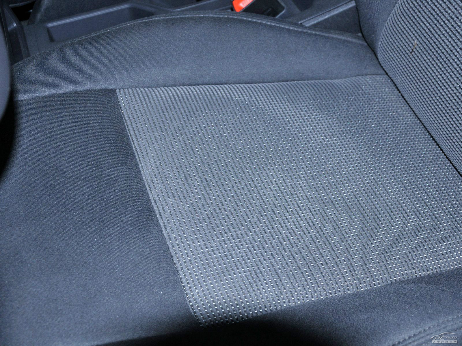 指南者(進(jìn)口)內(nèi)飾高清大圖