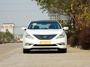2013款 2.0L 自動 至尊型 2013款 2.0L 自動 至尊型