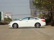2013款 2.0L 自動 至尊型 2013款 2.0L 自動 至尊型