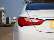 2013款 2.0L 自動 至尊型 2013款 2.0L 自動 至尊型