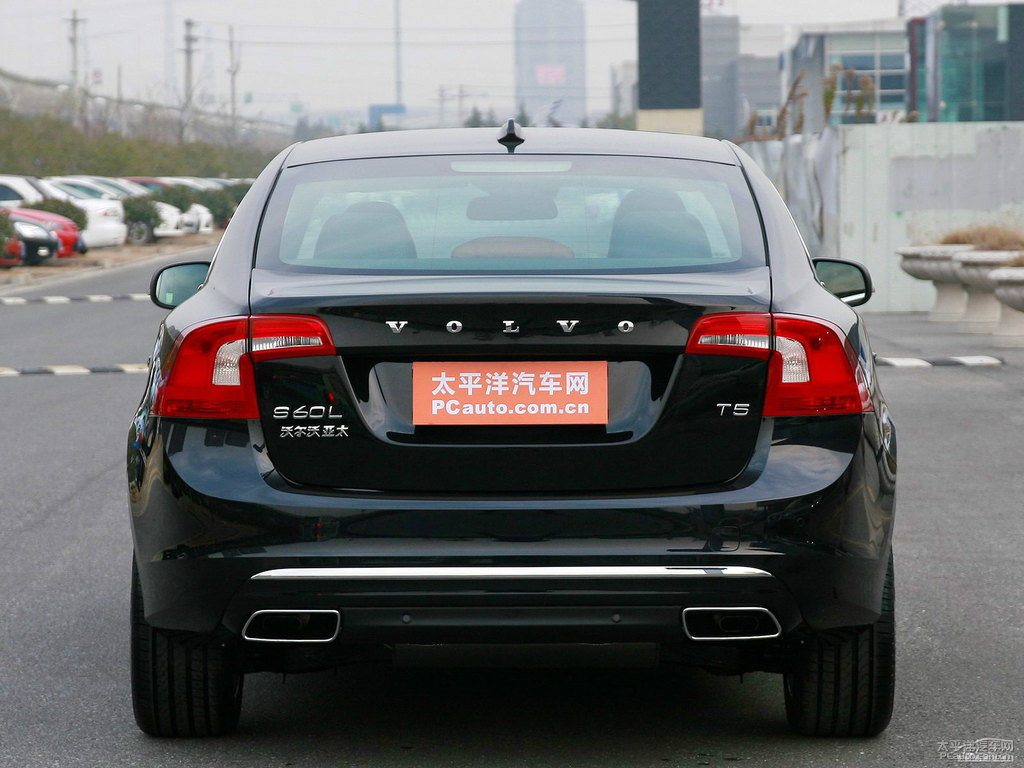 亮黑藍(lán)沃爾沃S60整車外觀外觀圖片