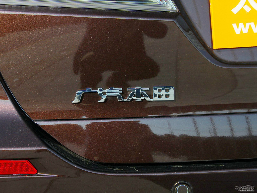 琥珀金奧德賽車尾外觀圖片