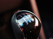 2013款 2.0L 手動 兩驅(qū)尊貴版 2013款 2.0L 手動 兩驅(qū)尊貴版