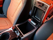 2013款 2.0L 手動(dòng) 兩驅(qū)尊貴版 2013款 2.0L 手動(dòng) 兩驅(qū)尊貴版