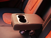 2013款 2.0L 手動(dòng) 兩驅(qū)尊貴版 2013款 2.0L 手動(dòng) 兩驅(qū)尊貴版