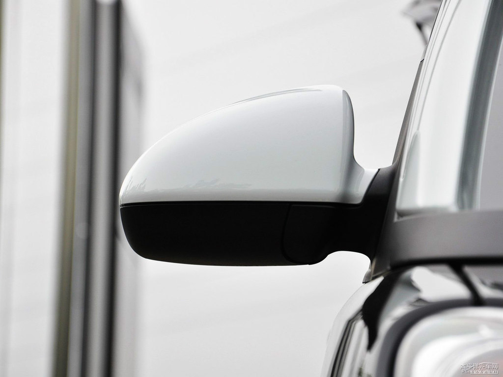 ɫsmart fortwo܇^DƬ