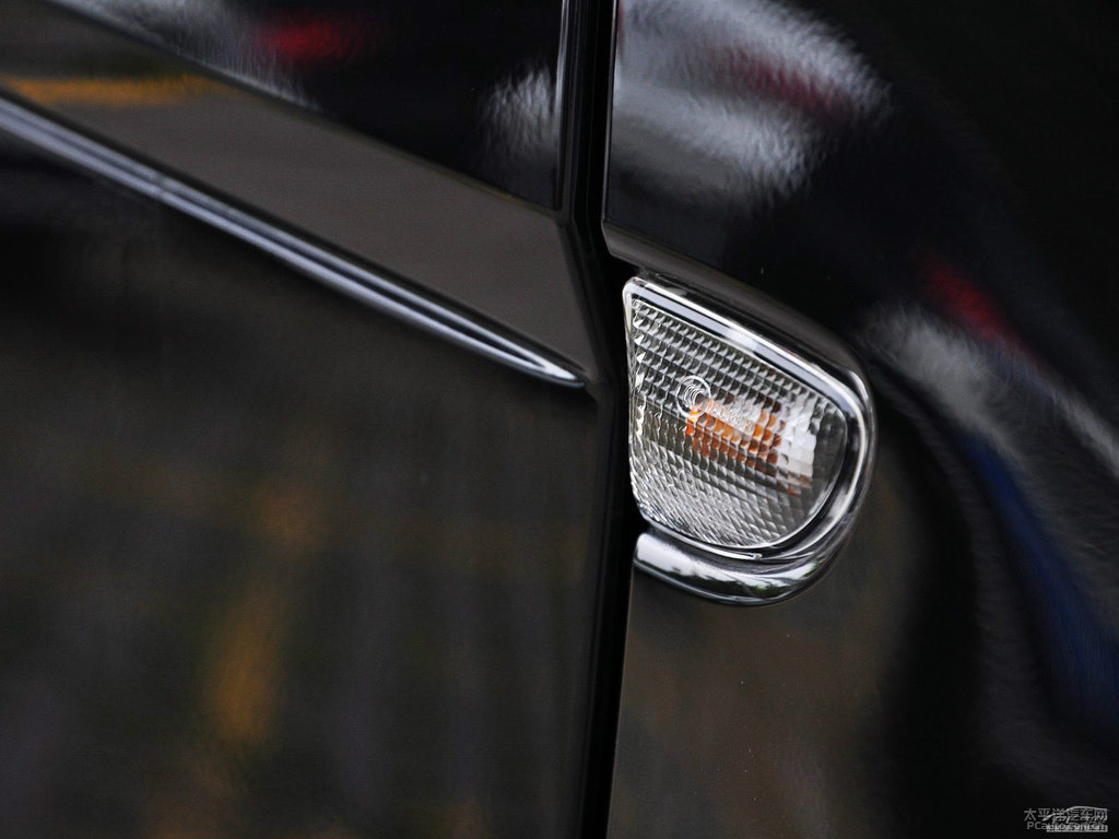 ɫsmart fortwo܇^DƬ