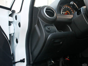 2013款 三廂 1.2L 手動 時尚幸福版 2013款 三廂 1.2L 手動 時尚幸福版