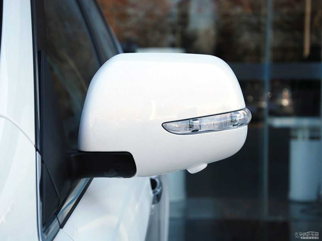 ɰ׼{ǽݴ7 SUV܇^DƬ