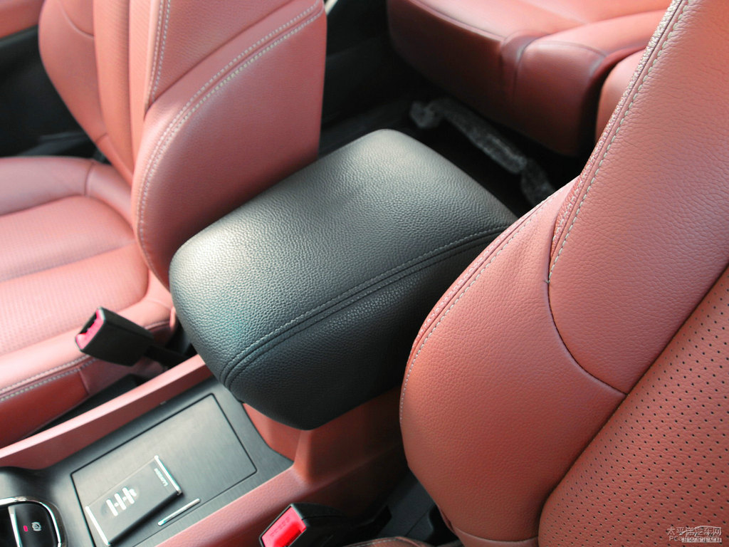 ɰ׼{ǽݴ7 SUV΃(ni)DƬ