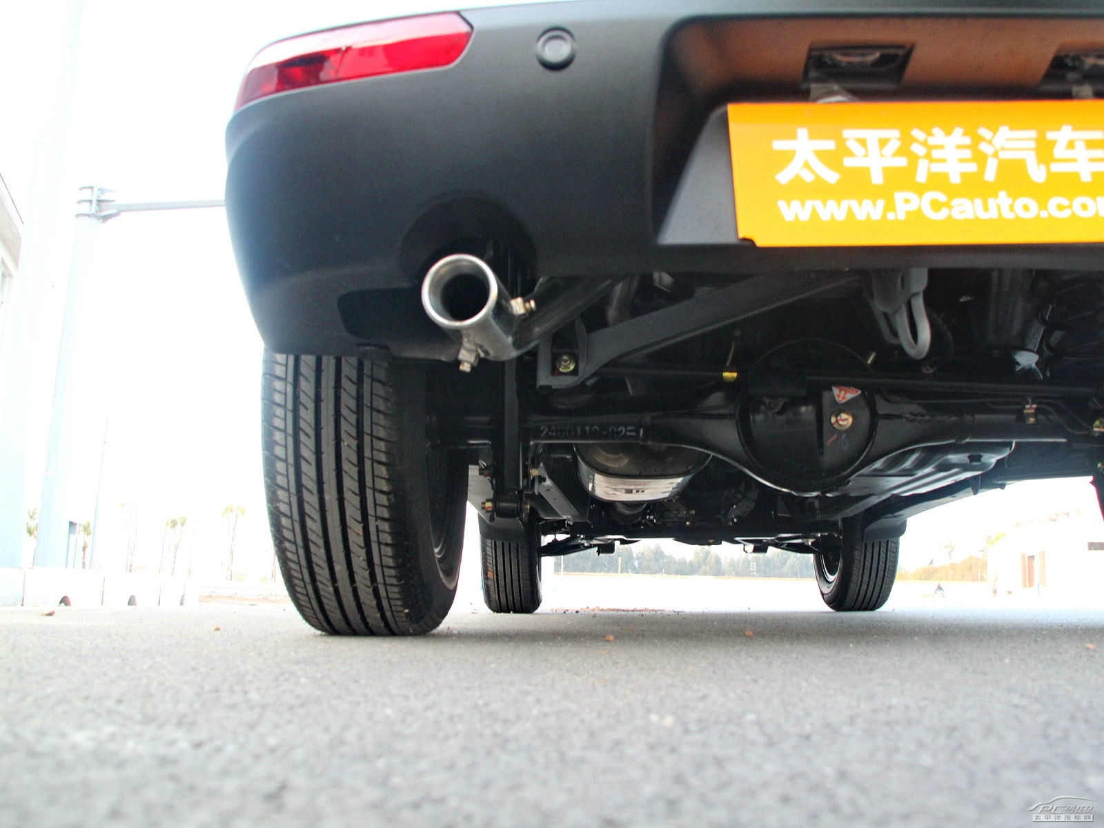 眾泰T200細(xì)節(jié)高清大圖